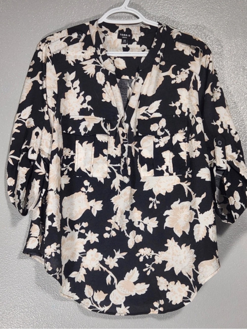 Size 00 Torrid Harper Blouse top